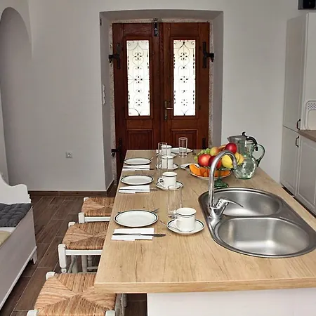 Mala Kuca Za Veliki Odmor Silo (Krk)