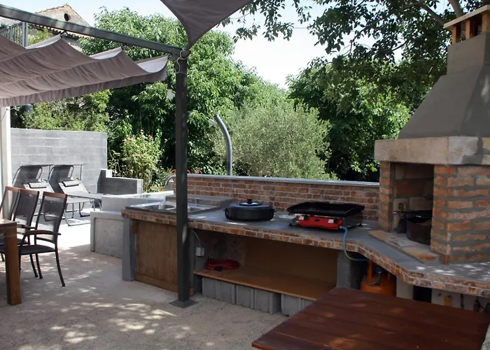 Mala Kuca Za Veliki Odmor * Šilo