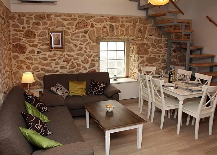 Mala Kuca Za Veliki Odmor Сasa de vacaciones Šilo