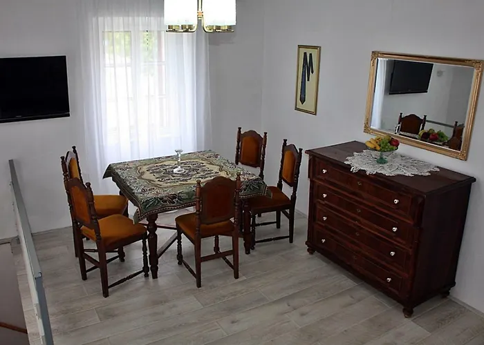 Mala Kuca Za Veliki Odmor * Šilo