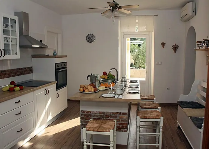 Mala Kuca Za Veliki Odmor Šilo